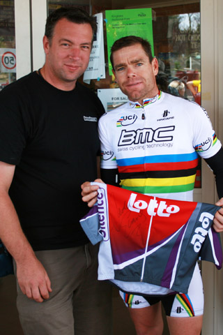 bmxultra.com's Shane Jenkins with Cadel Evans at Kinglake December 2009