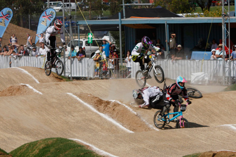 Brock Murray Avoiding a crash with Billy Jolliffe