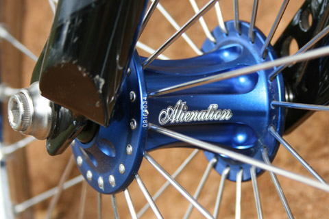 Alienation Bullitt front hub