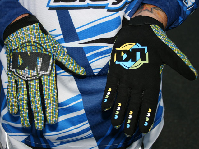 Loose Kid Industries Pacman gloves