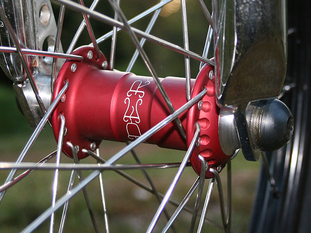 Madera V2 Hub front