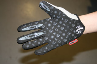 THE Skinz gloves