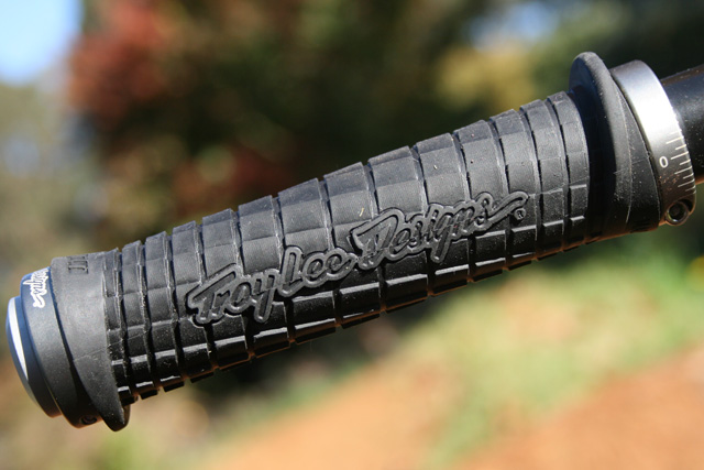 Troy Lee Designs/ODI lock on grips